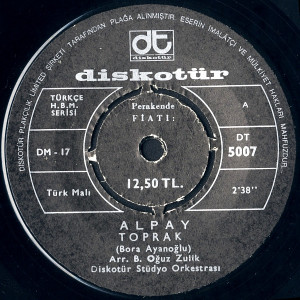 Alpay – Toprak / Sendin Sevgilim (7", 45 RPM) Alpay – Toprak / Sendin Sevgilim (7", 45 RPM)
