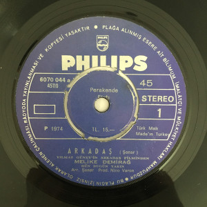 Melike Demirağ ‎– Arkadaş / İsimsiz Kahramanlar (45 LİK) 7''
